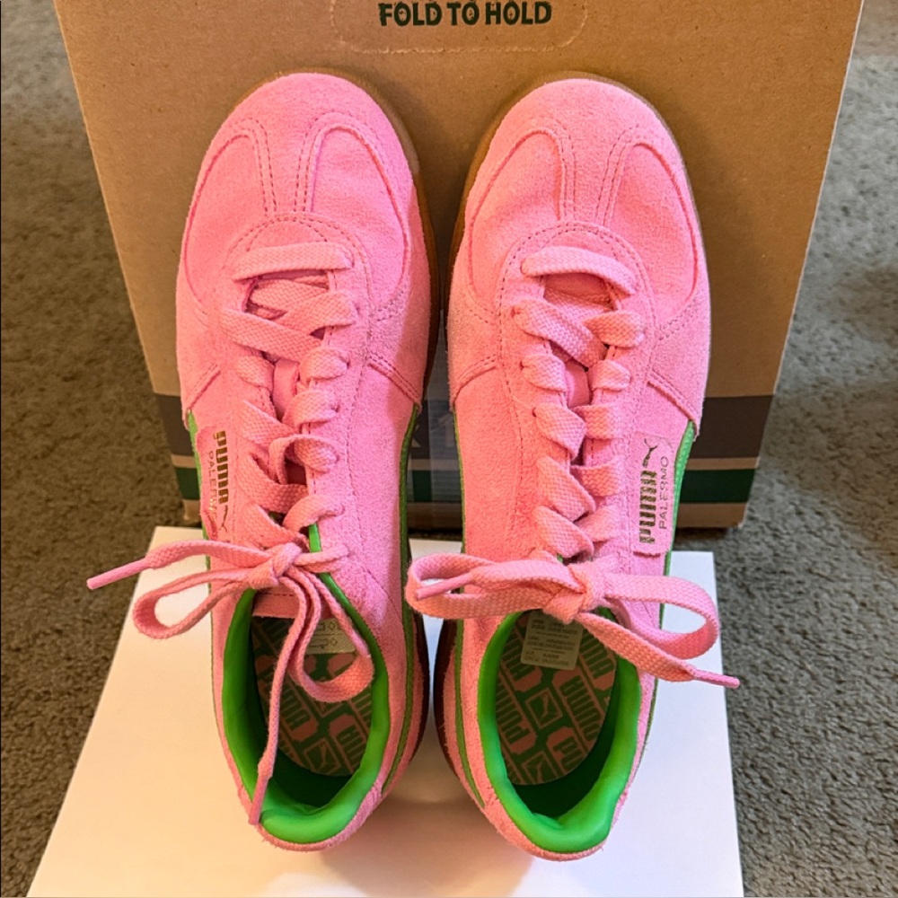 Puma Pink and Green Casual Suede Tennis Shoes Sz 9.5, Great condition